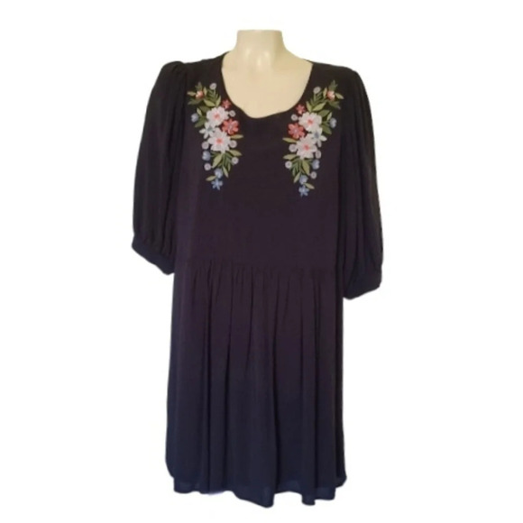 City Chic Floral Fling Embroidered Dress - Picture 2 of 8